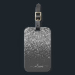 Silvergrå flickaktig glitter glans monogramnamn bagagebricka<br><div class="desc">Silver och kolgrå (grå) glans glitter monogramnamn och initial kudde. Bagagelappen är den perfekta söta 16-årspresenten,  bröllop,  bröllopsdusch,  baby shower eller möhippa present för någon som dekorerar sitt rum med stil.</div>