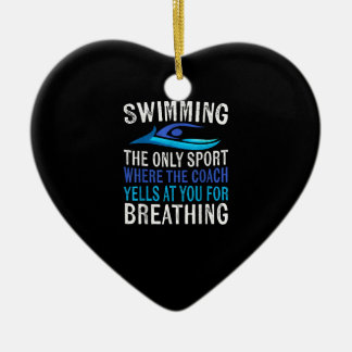 Simma endast sport där coachschwimmer ger julgransprydnad keramik