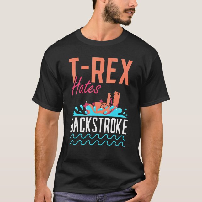 Simman Swimmer för T-Rex Hates-backstroke T Shirt (Framsida)
