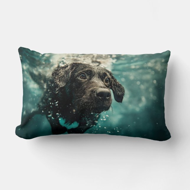 Simmande Labrador-valp Undervattensdesign Lumbarkudde (Framsida)