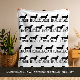 Simple Black and White Personalized Doxie Blanket Fleecefilt