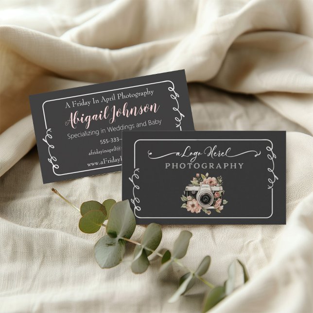 Simple Black Chalkboard Visitkort (Simple black elegant chalkboard photography business card for women)