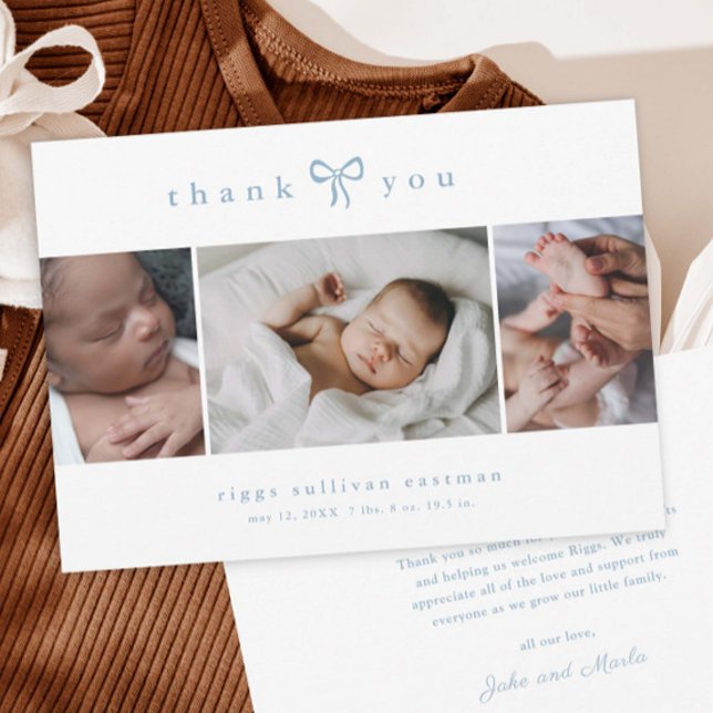 Simple Bow Boy Photo Collage Baby Meddelande (Simple bow 3 photo collage baby announcement cards.)