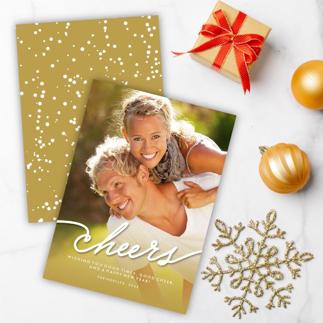 Simple Cheers Calligraphy Script Guld Ombre Photo Julkort (Skapare uppladdad)