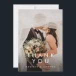 Simple Elegant Modern Wedding Vertical Photo Tack Kort<br><div class="desc">Simple Elegant Modern Wedding Vertical Photo Thank You Card features your full wedding photo,  with elegant type overlay. Customize your special wedding thank you on the back,  or remove it to leave the back blank for your handwritten message of thanks.</div>