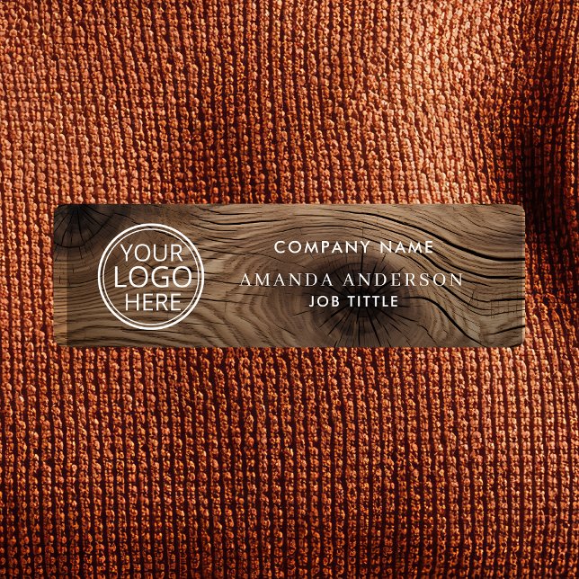 Simple Elegant Wood Logo Employee Plastic  Namnbricka (Skapare uppladdad)