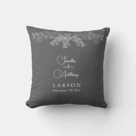 Simple Gray Line Art Eucalyptus Wedding Napkins Kudde