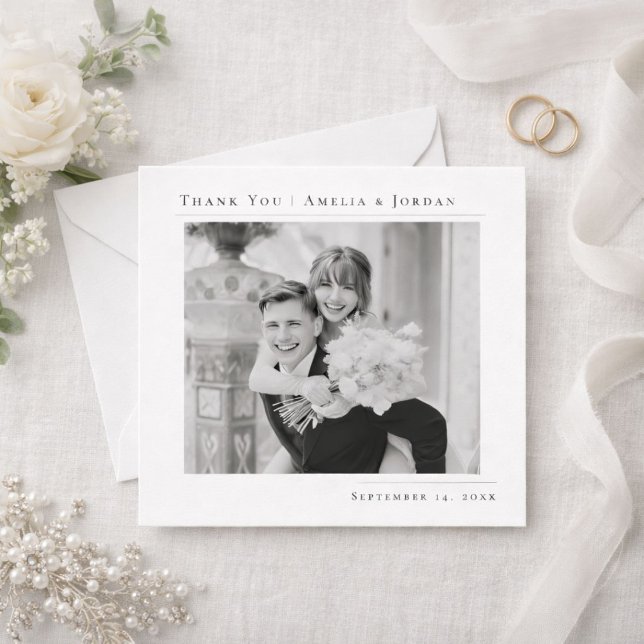 Simple Minimalist Black and White Wedding Photo Tack Kort (Skapare uppladdad)