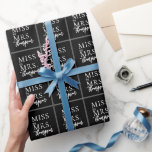 Simple Miss till Mrs Black Möhippa Presentpapper<br><div class="desc">Designad för att matcha vår botaniska uppsamling. Överraska bruden att bli med en papper anpassningsbar. Designen har en enkel design med ett huvud som läser miss till företag som omges av två fyrkanter</div>