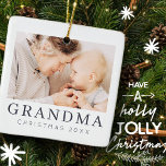 Simple Modern Chic Anpassningsbar Grandma Photo He Julgransprydnad Keramik<br><div class="desc">Design består av modern chic-typografi med sans serif- och serif-teckensnitt. Lägg till ett foto av anpassningsbarna mormor och årtal.</div>