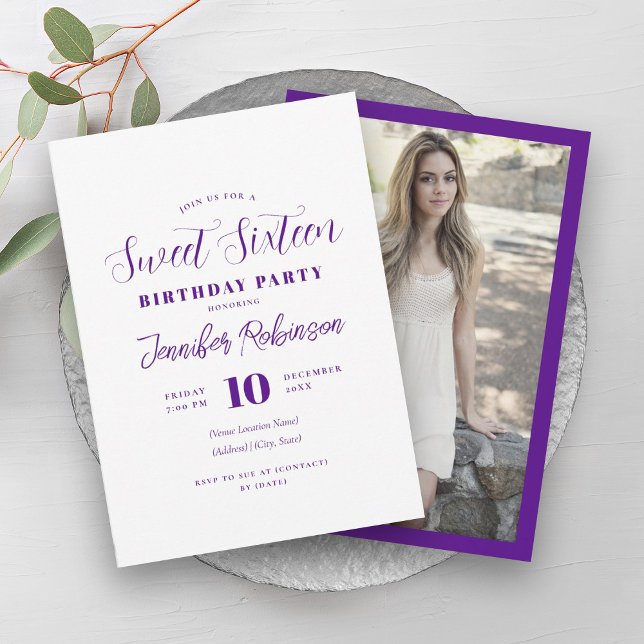 Simple Modern Lila White Photo Sweet 16 Sexton Inbjudningar (Simple Modern Purple White Photo Sweet 16 Sixteen Invitation)