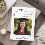 Simple modern photo Graduate She did it Tack Kort<br><div class="desc">Complete your graduation celebration with the matching “She Did It” thank you card. Designed to coordinate perfectly with the She Did It Graduation Party Collection, this modern thank you card features a clean, stylish layout and confident typography that celebrates her achievement. The back includes a customizable gratitude message, making it...</div>