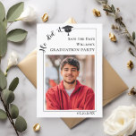 Simple modern photo Graduation party Save the Date Spara Datumet<br><div class="desc">Celebrate your graduate’s big milestone in style with this modern Save the Date card for a graduation party. Featuring a clean minimalist layout, elegant typography, and a customizable photo, this design is perfect for announcing your celebration in a timeless way. Add your graduate’s name, photo, and party details to create...</div>