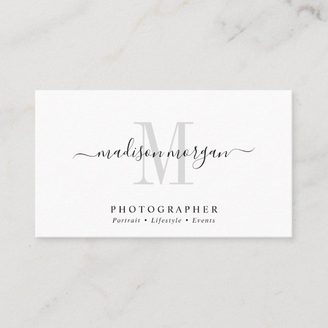 Simple Modern Photographer Script Monogram Visitkort (Framsida)
