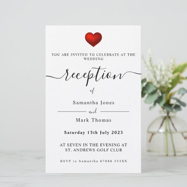 Simple Modern Red Heart Reception-inbjudan Brevpapper (Stående Fram)