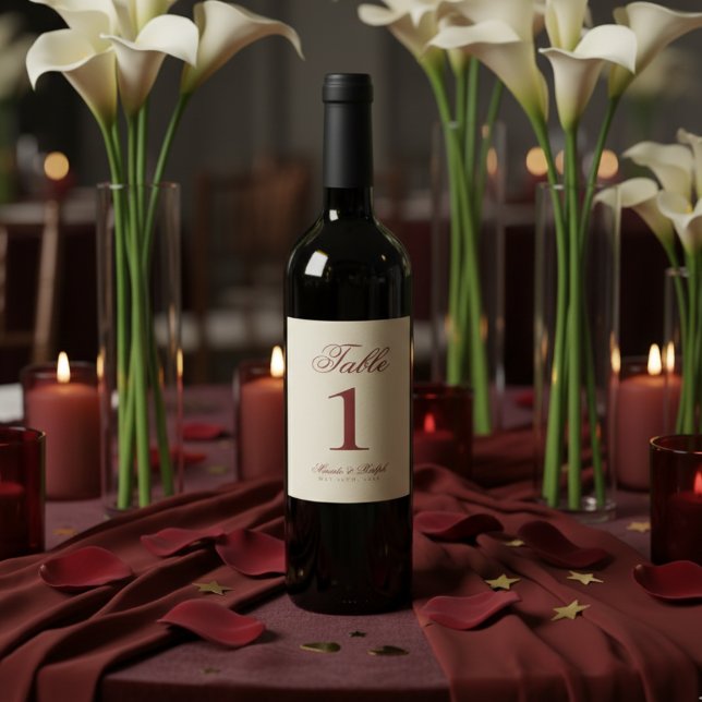 Simple Old Money Bold Red Wedding Table Numbers Vinflaska Etikett (Guide guests to their seats with sophistication using these Old Money Red Wedding Table Numbers!)