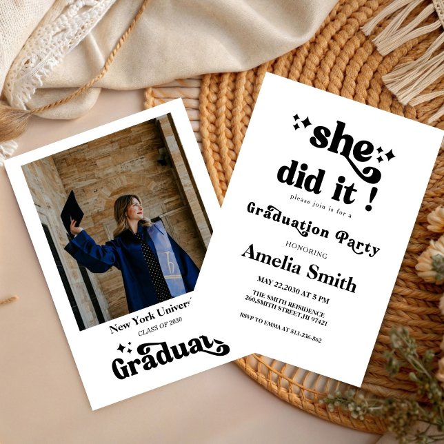 Simple Retro Boho Graduation Class of 2026  Inbjudningar (Skapare uppladdad)