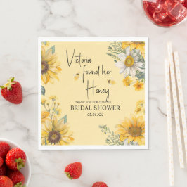 Simple She’s Found Her Honey Bee Bridal Shower Pappersservett