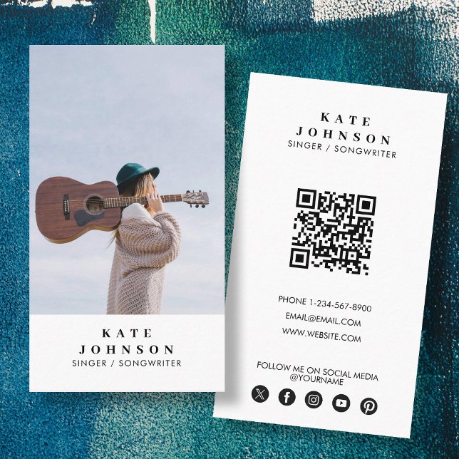 Simple Singer Musician Photo Social Media QR-kod Visitkort (Simple Singer Musician Photo Social Media QR Code Business Card)