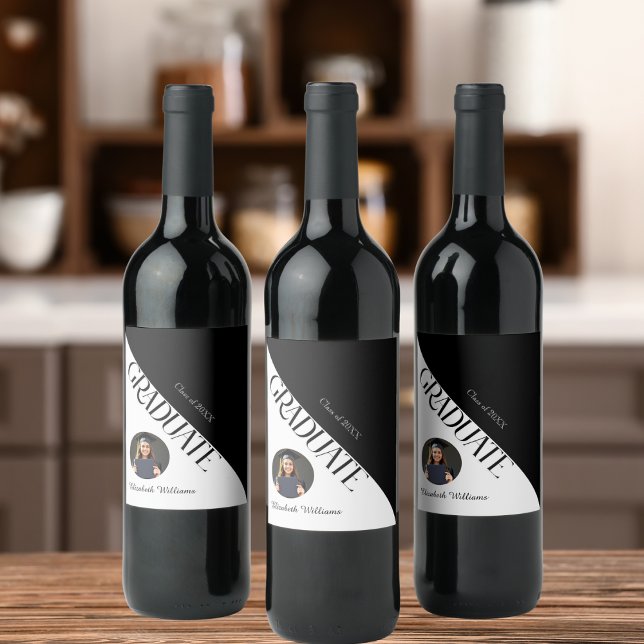 Simple Studenten Black and White Vinflaska Etikett (Skapare uppladdad)