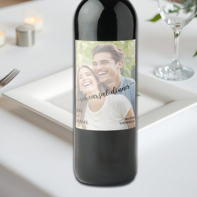 Simple Text Overlay Photo Rehearsal Dinner Vinflaska Etikett (Skapare uppladdad)