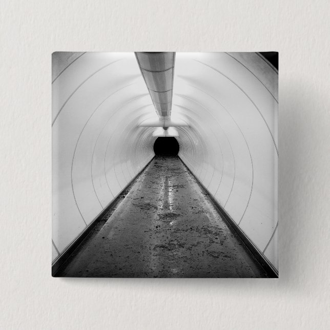 Singapore. En upplyst gångtunnel i Knapp (Framsida)
