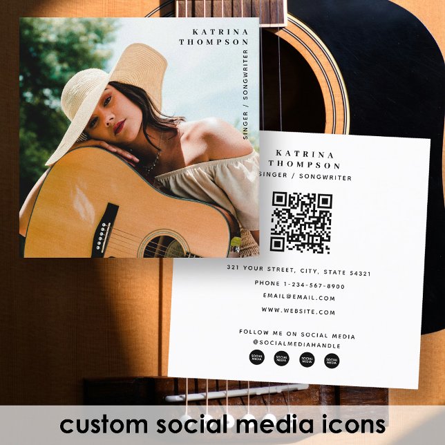 Singer Musician Photo Guitarist QR-kod Fyrkantigt Visitkort (Singer Musician Photo Guitarist QR Code Square Business Card)