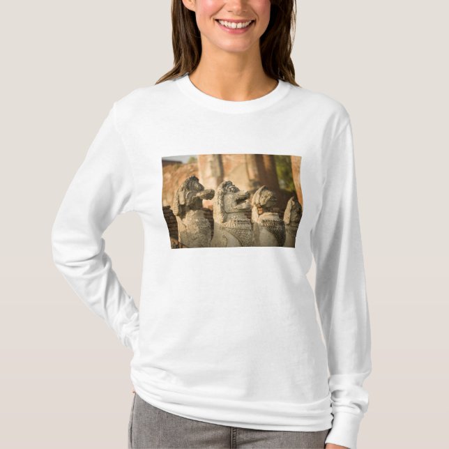 Singhat Wat Thammikarat T Shirt (Framsida)