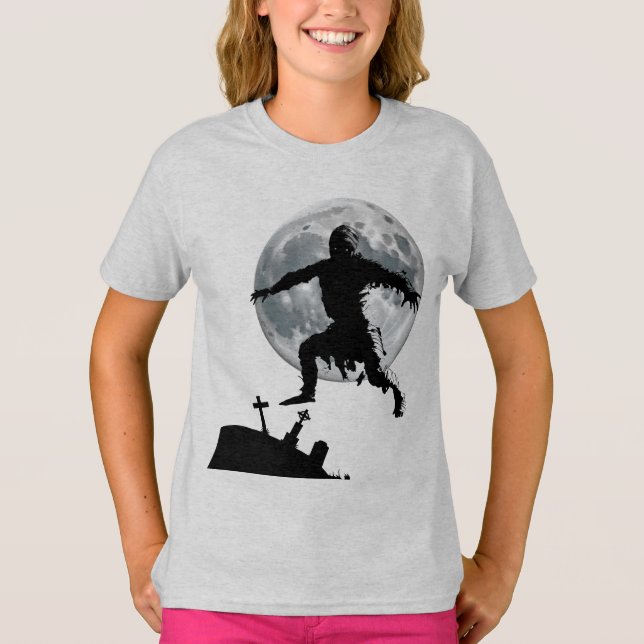 "Sinister Cemetery" Tanktopet Kvinnor T Shirt (Framsida)