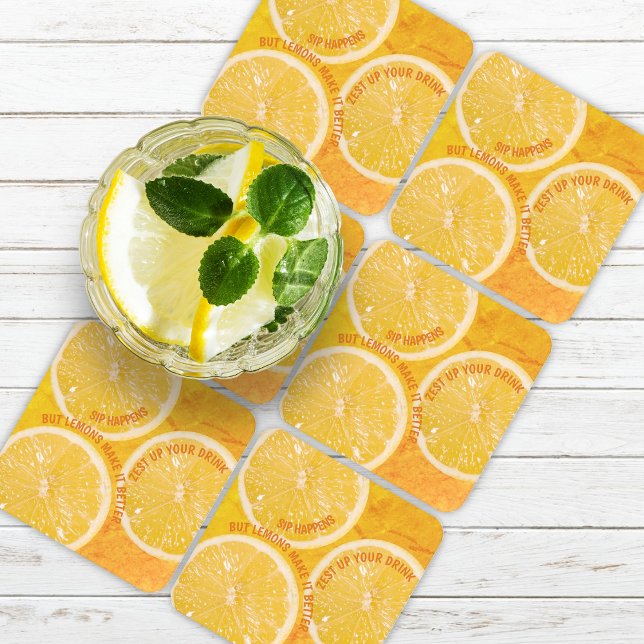 "Sip Happens" Roligt Lemon Segce Cocktail Set av 6 Underlägg Papper Kvadrat (Skapare uppladdad)