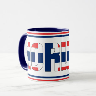 Sippande med Norges patriotiska kaffe Mugg