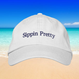 Sippin Pretty Broderad / Preppy Vinstopp Baseball Keps