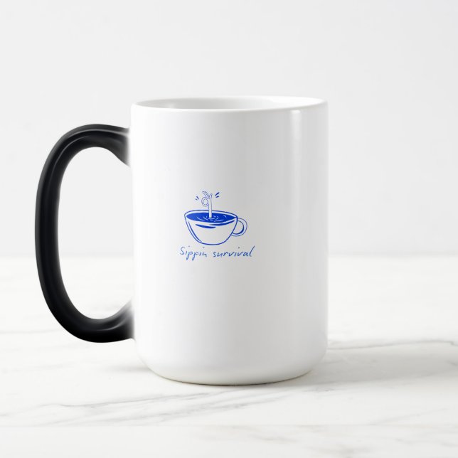 "Sippin Survival" Minimalistisk kaffegrafik t-shir Magisk Mugg (Vänster)