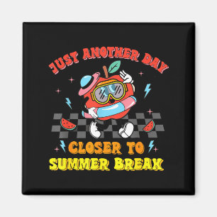 Sista dagen i skolan ännu en dag närmare sommaren magnet
