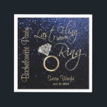 Sista gången före Bachelorette Blue i Ring Pappersservett<br><div class="desc">Napkins. Senast passera före redot Ring Bachelorette Napkins för att du ska anpassa dig. Det finns matchande produkter eller så kan du bara överföra designen till en annan produkt. Om det behövs..Du kan radera all text och börja om från början med egna alternativ för text, färg och teckensnitt med området...</div>