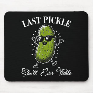 Sista pickle-skalet kittlar sällmanna festhumor musmatta
