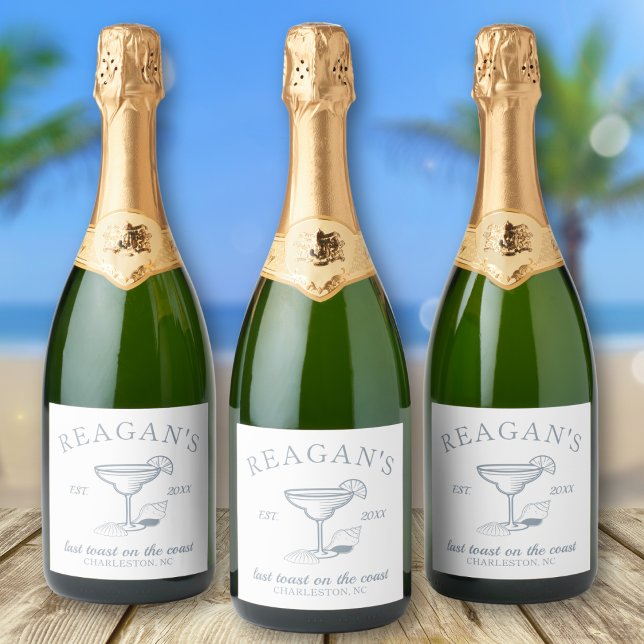 "Sista skål på kusten" Strandbröllopsfest för brud ("last toast on the coast" champagne sparkling wine label bachelorette party girls weekend beach)