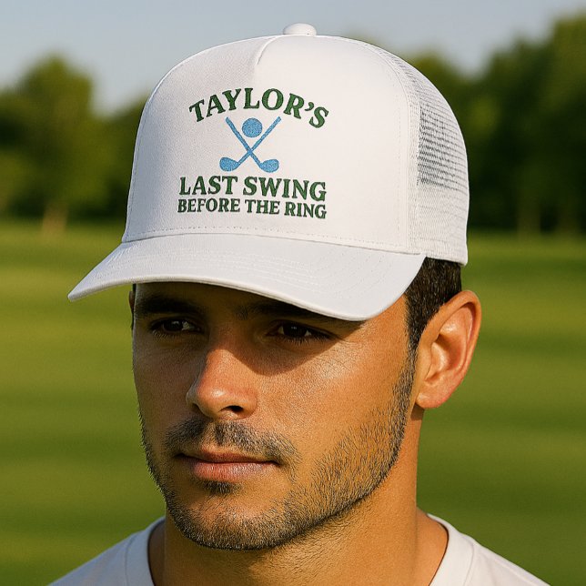 Sista svingen innan ringen Golfkandidaten Keps (Last Swing Before The Ring Golf Bachelor Trucker Hat
by Ricaso.  Fun for groom to be and his crew)