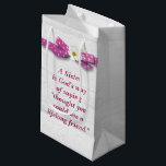 Sister Birthday med Polka Dot Ribbon<br><div class="desc">Systercitat med rosa och vit prickribba för polka och kosmos blomma på ljust grått-rustik lingträ. Text kan redigeras.</div>