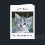 **SISTER** JAG KOMMER INTE ATT SÄGA DIN ÅLDER-GRAT KORT<br><div class="desc">**SISTER** - JAG VILL INTE SÄGA DIN AGE-GRATTIS PÅ FÖDELSEDAGEN (TWIN HUMOR WINKING KATTUNGE STIL)</div>