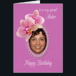 Sister Speciella födelsedagsdagen Önskemål Orchids Hälsningskort<br><div class="desc">Ett födelsedagskort för en syster. Orkidéer symboliserar kärlek,  lyx och styrka - kvaliteter som återspeglar skönheten i hennes anda. På hennes födelsedag önskar jag att hennes dag skulle vara lika utsökt och oförglömlig som dessa blommor. Lägg till hennes foto om du vill skapa ett unikt kort speciellt för henne.</div>