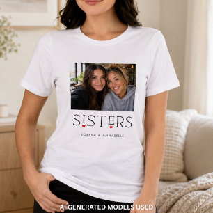Sisters Heart Typografi Vit Foto T Shirt