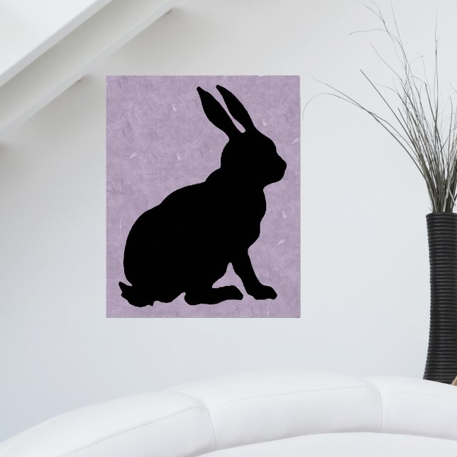 Sitta svart kanin Silhouette Tall öron Lila Poster (Sitting black silhouette rabbit tall ears on marbled purple artwork poster.)