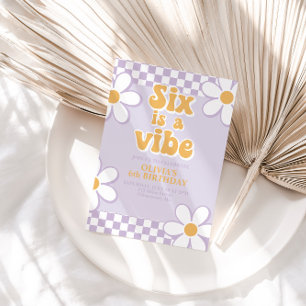Six är en stämning Retro Check Lilac Tusenskönor Inbjudningar
