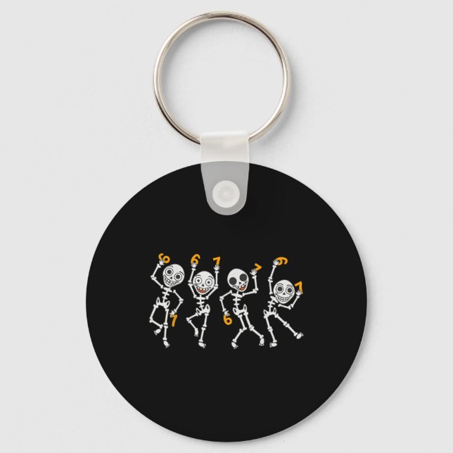 Six Seven 67 Meme Funny Halloween Dancing Skeleton Nyckelring (Framsida)