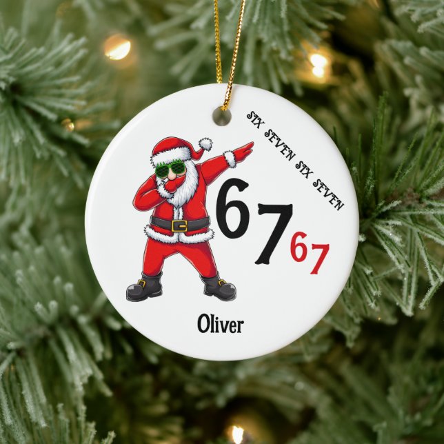 Six Seven 6 7 67 Meme Santa Dubbing Personalized Julgransprydnad Keramik (Träd)