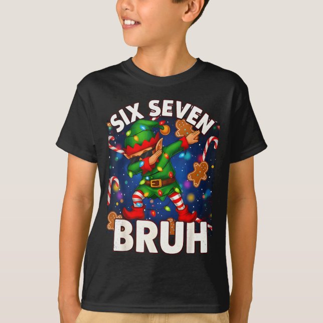Six Seven 6 7 Funny Bruh Christmas Dabbing Elf Mat T Shirt (Framsida)