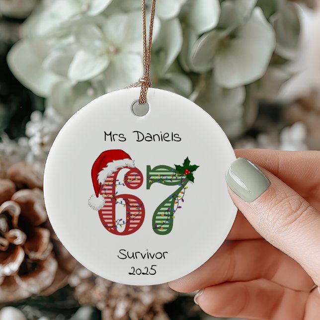 Six Seven 6 7 Survivor Funny Christmas Holiday Julgransprydnad Keramik (Six Seven 6 7 survivor funny personalized Christmas ornament)
