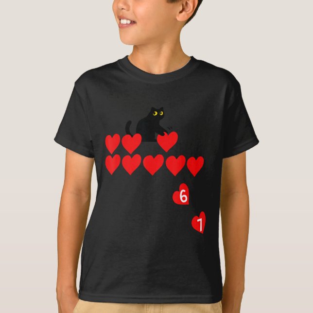 Six Seven Black Cat Knocking Off Hearts Funny 67 V T Shirt (Framsida)