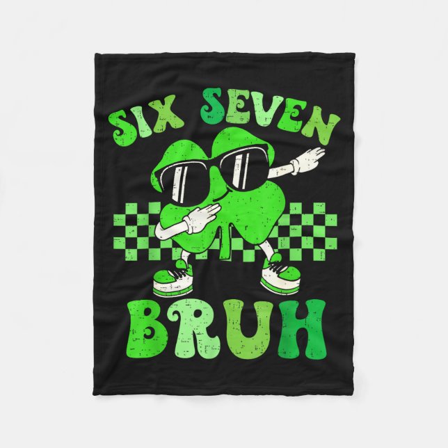 Six seven bruh meme 67 dabbing shamrock st patrick fleecefilt (Framsidan)